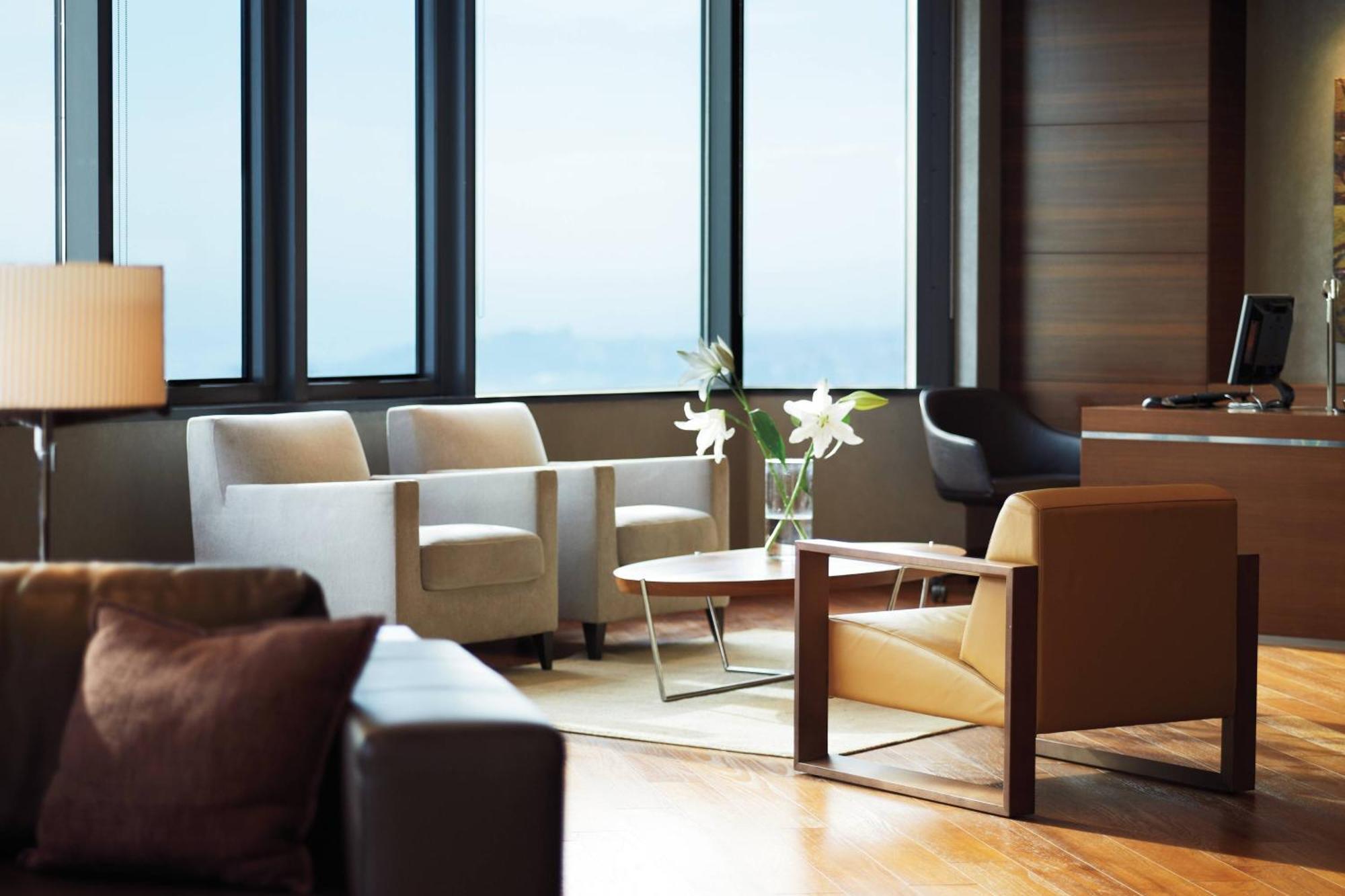 Sheraton Istanbul Atakoy Hotel מראה חיצוני תמונה The interior of the club