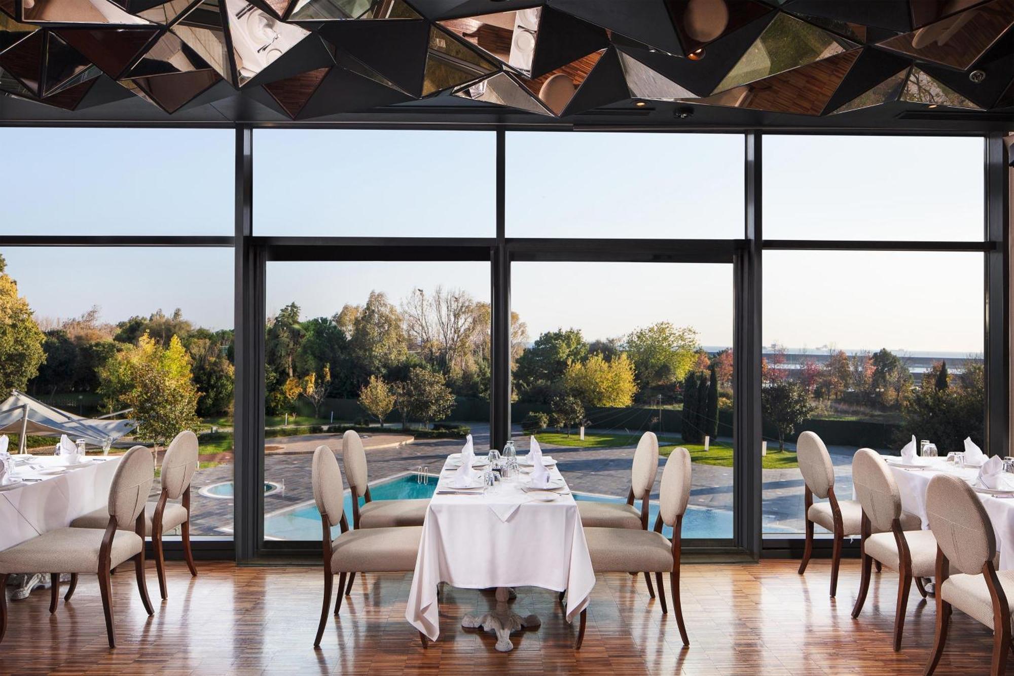Sheraton Istanbul Atakoy Hotel מראה חיצוני תמונה Restaurant