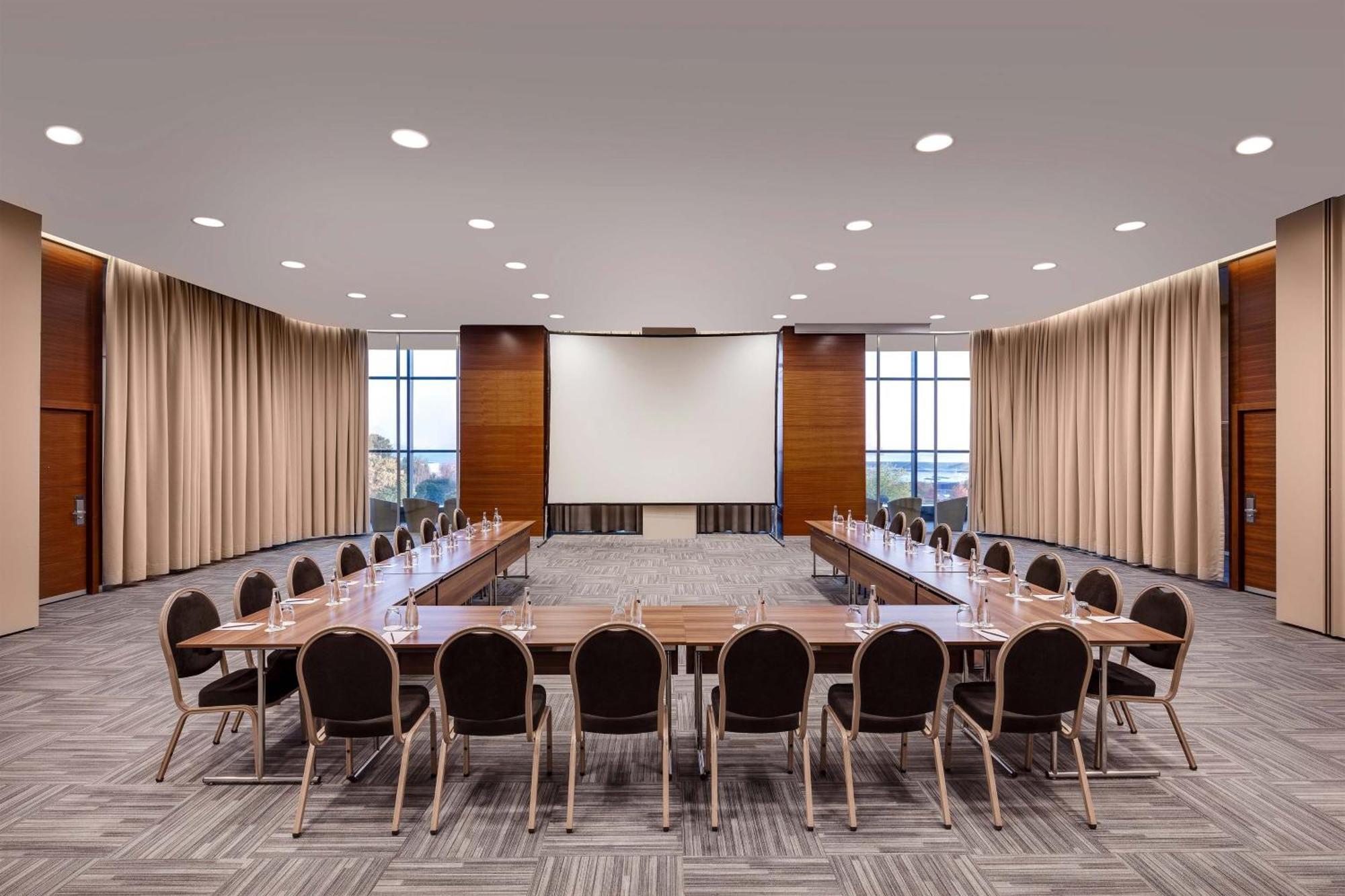 Sheraton Istanbul Atakoy Hotel מראה חיצוני תמונה Meeting room